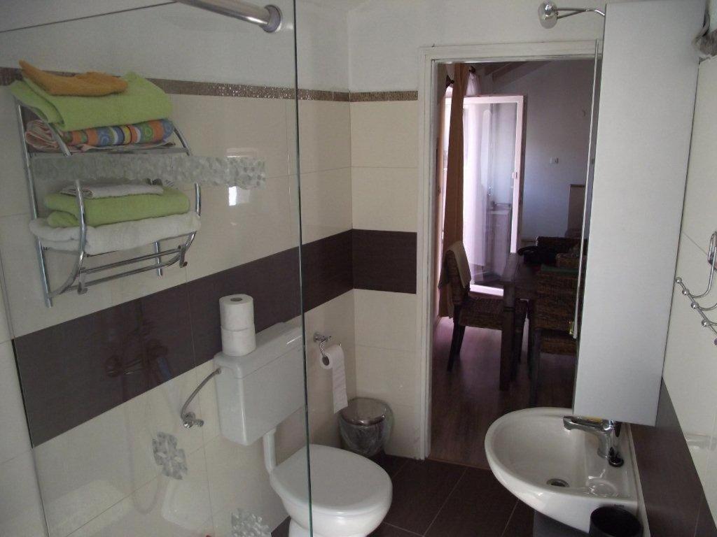 Apartments Dobrinj Cameră foto